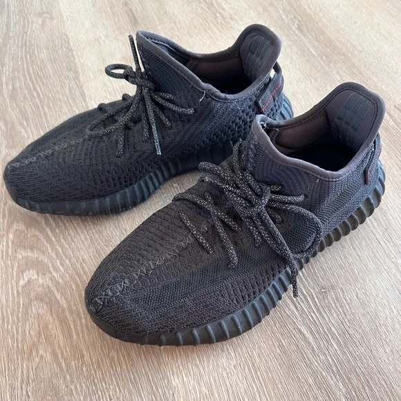 ADIDAS YEEZY